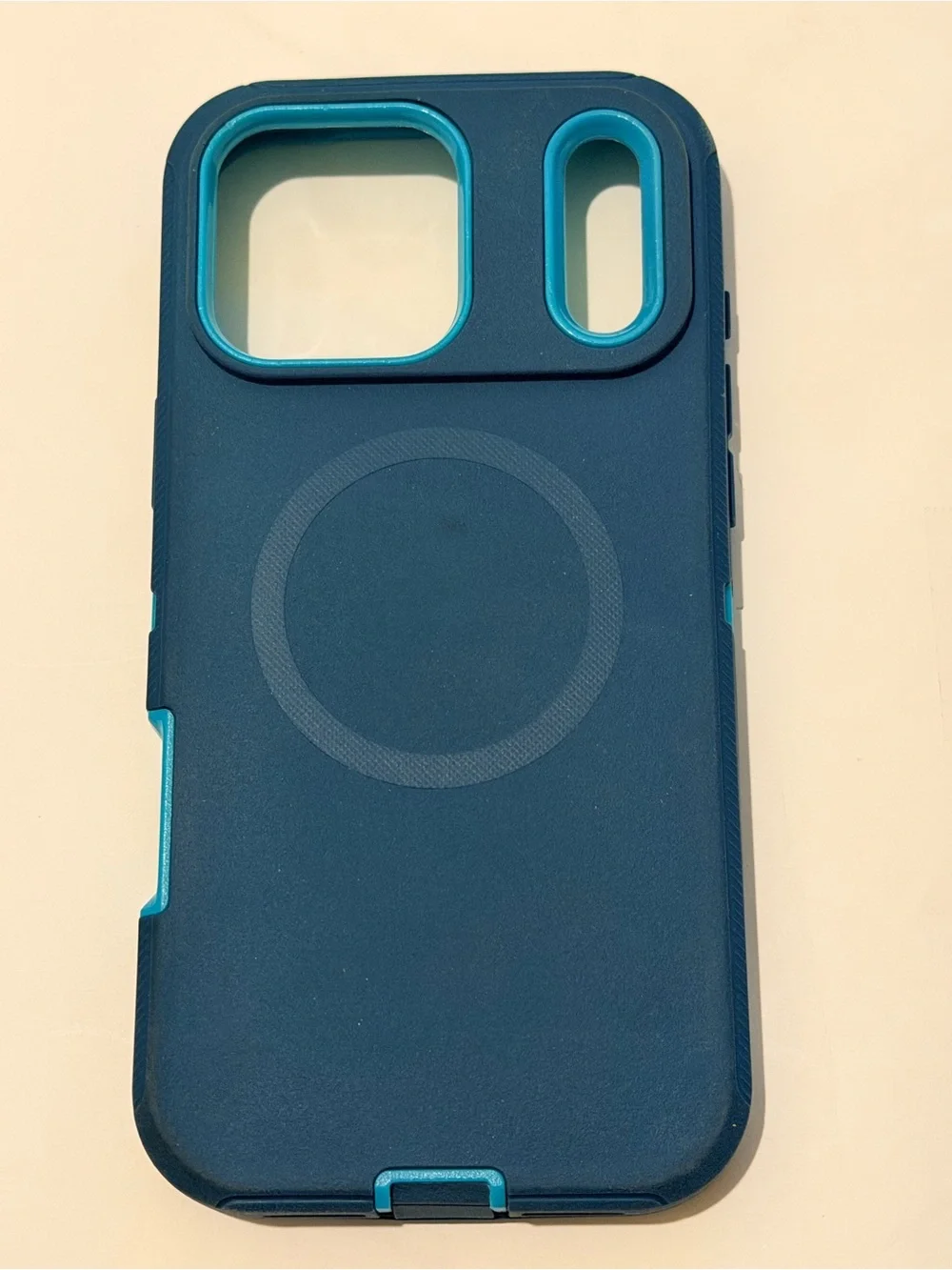 Rugged Magnetic-Compatible Teal Phone Case for iPhone 17 Pro Max